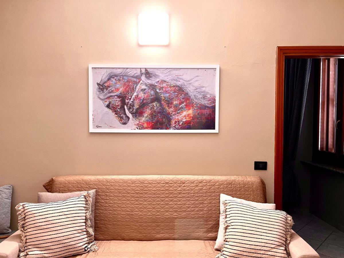 Appartamento In Centro Storico "La Casa Di Cri" Asti Exterior photo